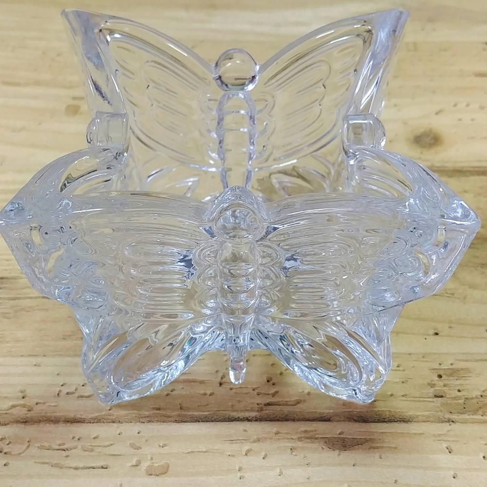 🎉2/$16 Butterfly Glass Trinket Jewelry Dish Decor Candle Holder